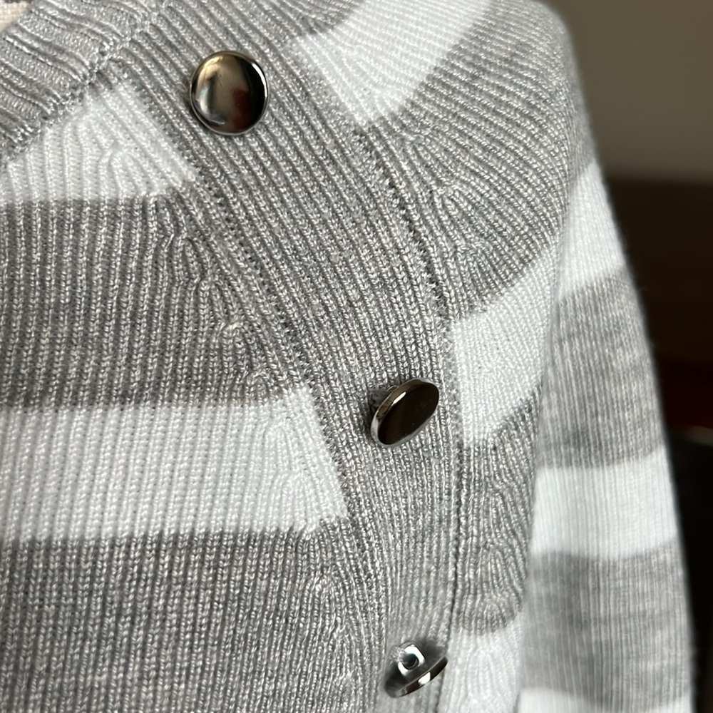 White House Black Market WHBM Gray and White Stripe Sweater - Picture 2 of 8